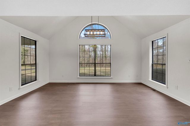 1508 Skyline Avenue E, Fort Payne, AL 35967