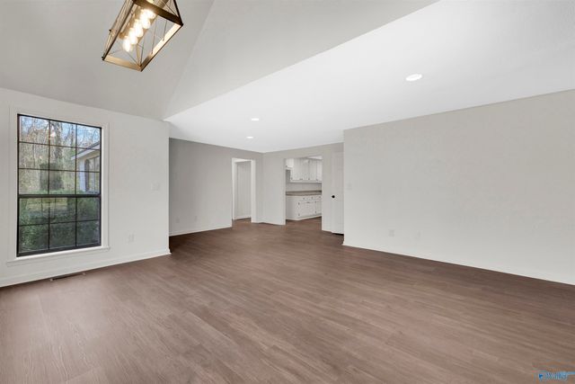 1508 Skyline Avenue E, Fort Payne, AL 35967