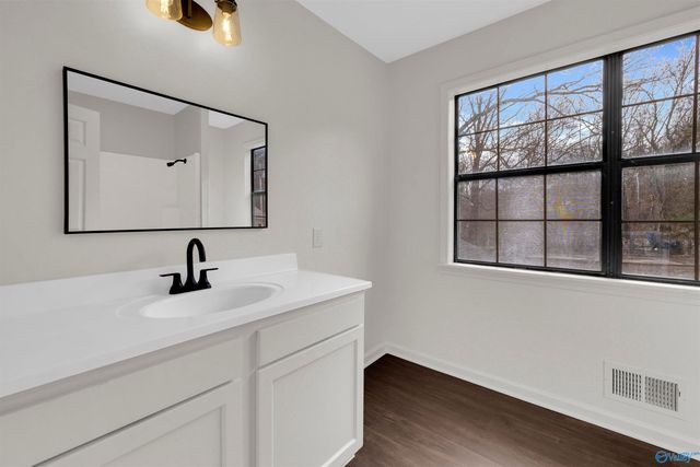 1508 Skyline Avenue E, Fort Payne, AL 35967