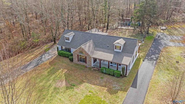 1508 Skyline Avenue E, Fort Payne, AL 35967