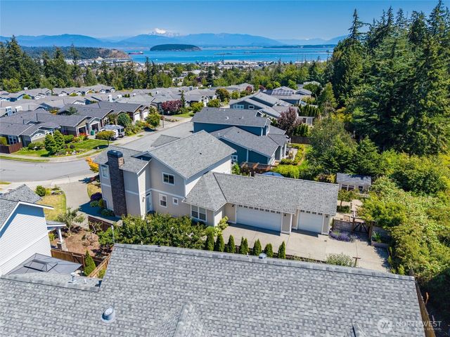 2019 29th Place, Anacortes, WA 98221