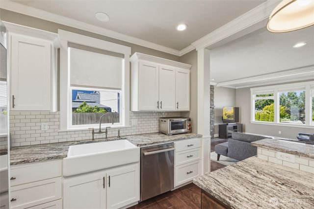 2019 29th Place, Anacortes, WA 98221