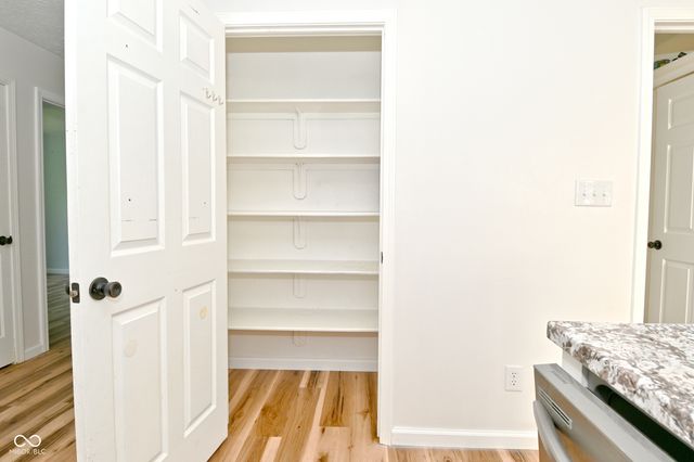 347 Lake Ridge Lane, Greenwood, IN 46142