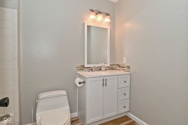 347 Lake Ridge Lane, Greenwood, IN 46142