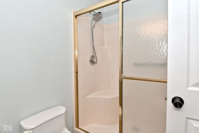 347 Lake Ridge Lane, Greenwood, IN 46142
