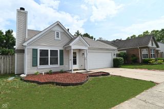 347 Lake Ridge Lane, Greenwood, IN 46142