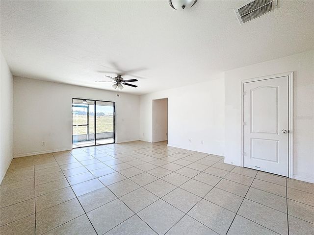 1899 AMBER SWEET CIRCLE, Dundee, FL 33838