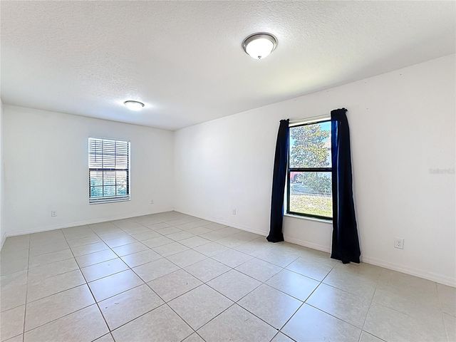 1899 AMBER SWEET CIRCLE, Dundee, FL 33838