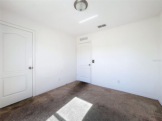 1899 AMBER SWEET CIRCLE, Dundee, FL 33838