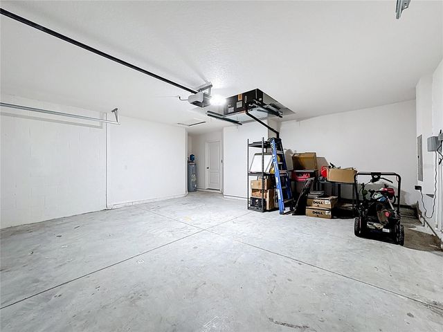 1899 AMBER SWEET CIRCLE, Dundee, FL 33838