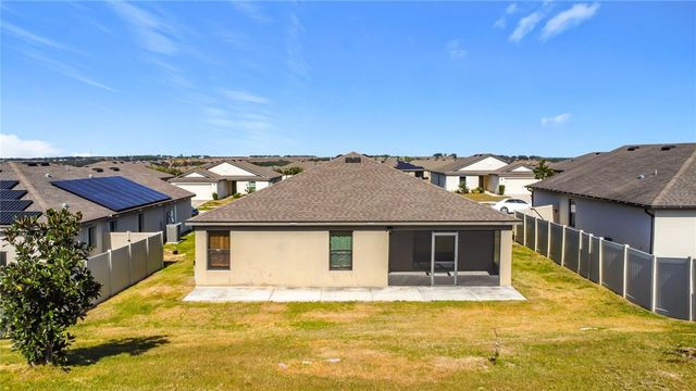 1899 AMBER SWEET CIRCLE, Dundee, FL 33838
