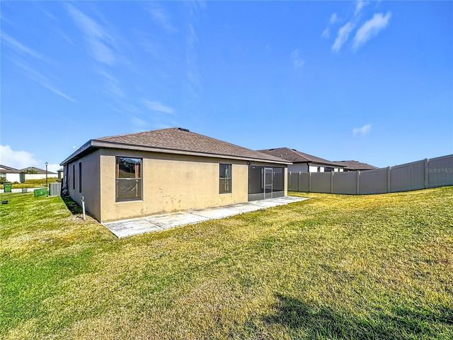 1899 AMBER SWEET CIRCLE, Dundee, FL 33838