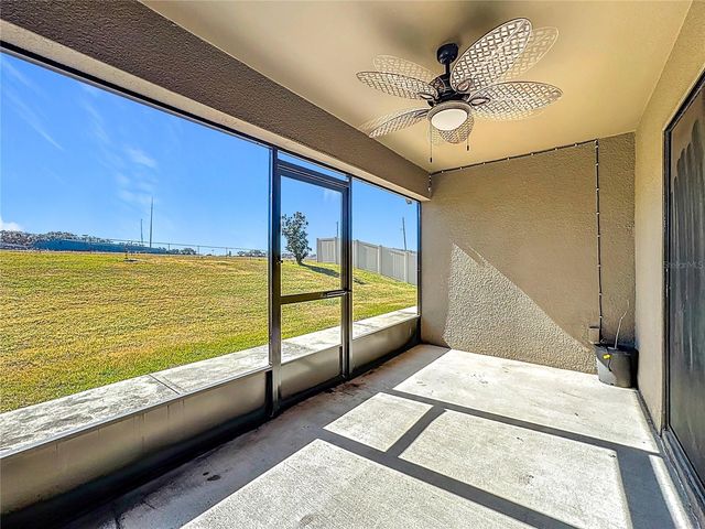 1899 AMBER SWEET CIRCLE, Dundee, FL 33838