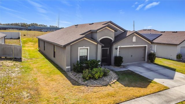 1899 AMBER SWEET CIRCLE, Dundee, FL 33838