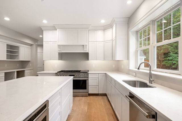 20 Lacoss Road, Duxbury, MA 02332