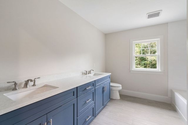 20 Lacoss Road, Duxbury, MA 02332