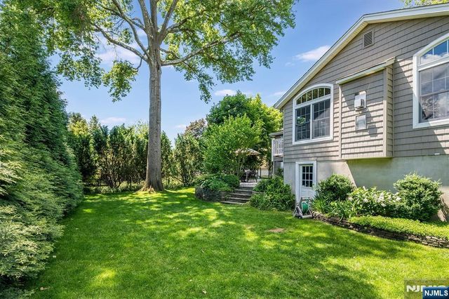169 Hillman Avenue, Glen Rock, NJ 07452