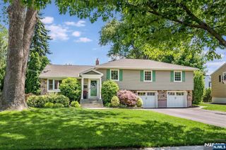 169 Hillman Avenue, Glen Rock, NJ 07452