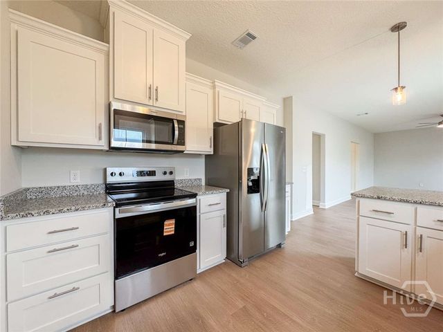 45 Hollis Lane, Hinesville, GA 31313