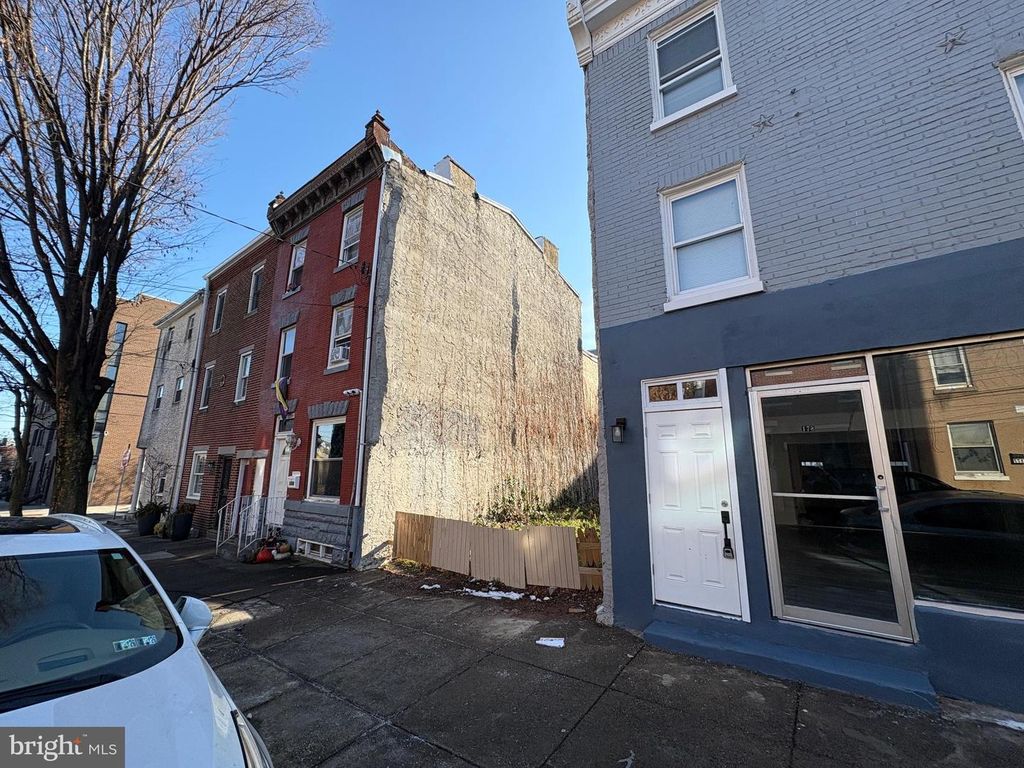 176 W MASTER ST, Philadelphia, PA 19122