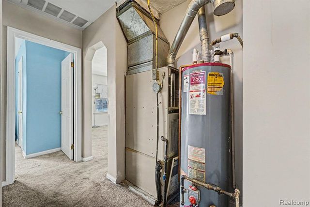 582 Nevada Avenue, Pontiac, MI 48341