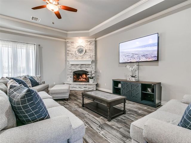 12601 SW 24th Street, Yukon, OK 73099