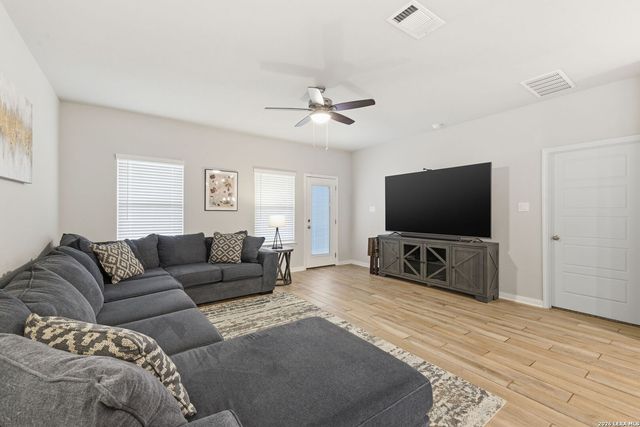 25807 Posey, Boerne, TX 78006