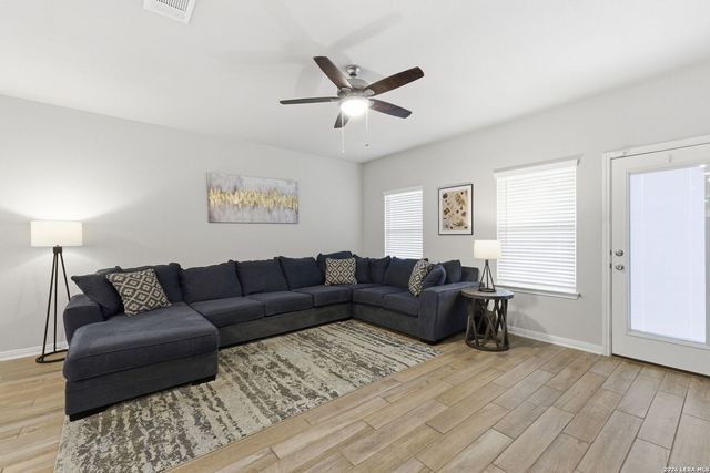 25807 Posey, Boerne, TX 78006