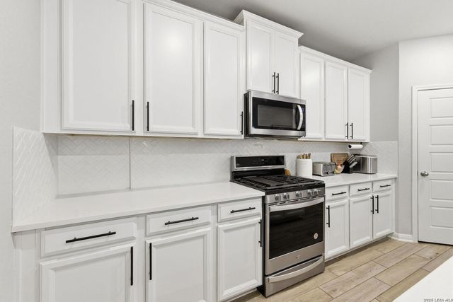 25807 Posey, Boerne, TX 78006