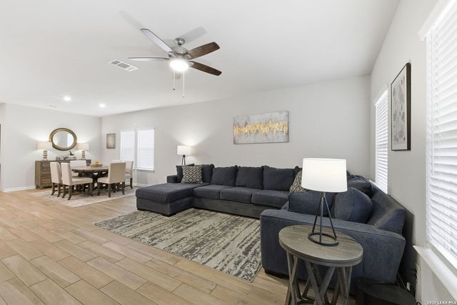 25807 Posey, Boerne, TX 78006