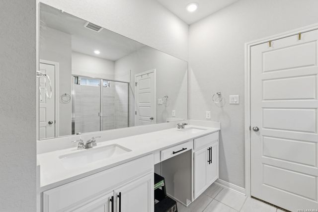 25807 Posey, Boerne, TX 78006