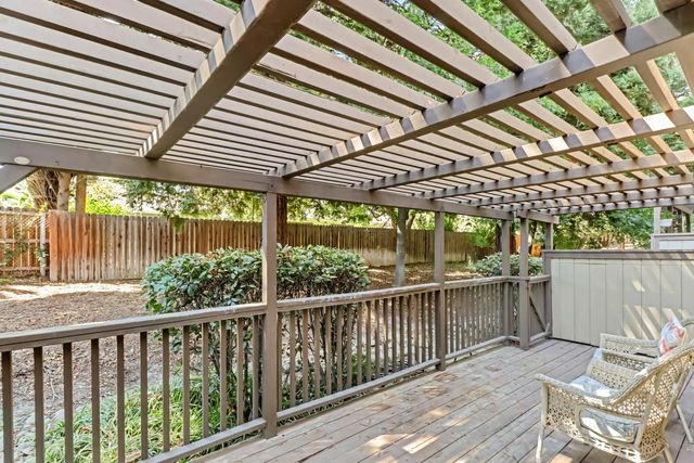 7032 San Altos Cir, Citrus Heights, CA 95621
