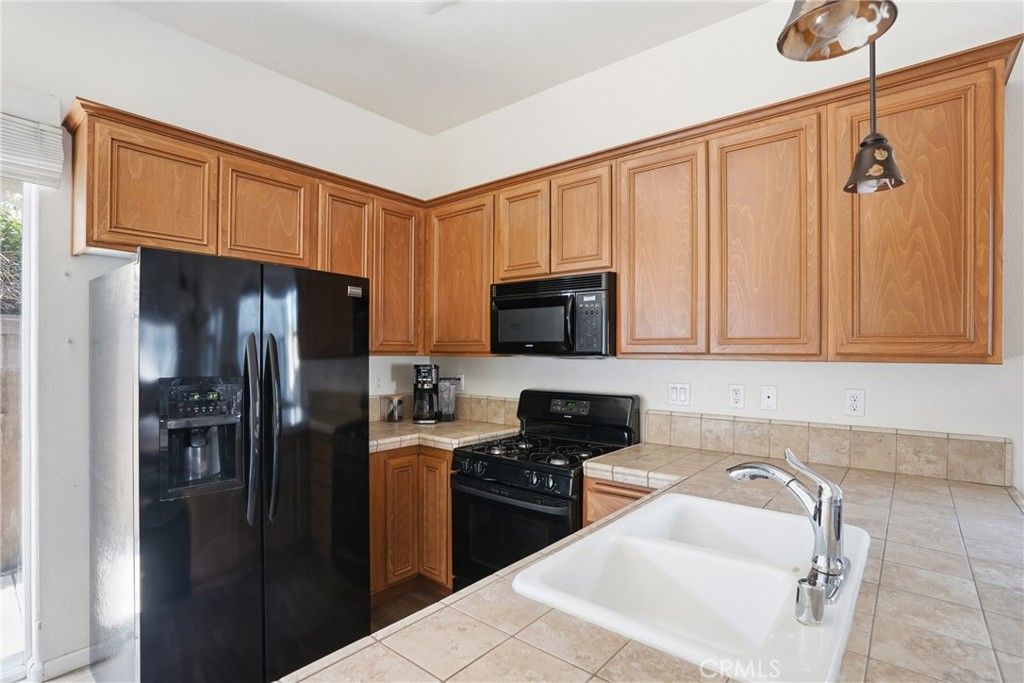 Image 14 of property listing at 1645 Barolo Place, Santa Maria, CA 93458