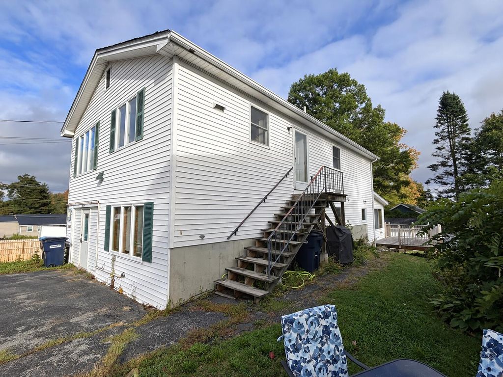 19 Jeffrey Street, Lewiston, ME 04240 — photo 2