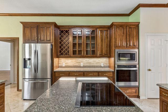 1119 Creekwood Drive, Garland, TX 75044