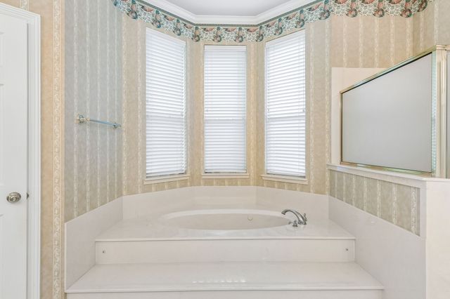 1119 Creekwood Drive, Garland, TX 75044