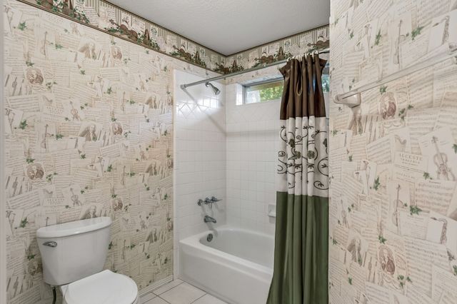 1119 Creekwood Drive, Garland, TX 75044