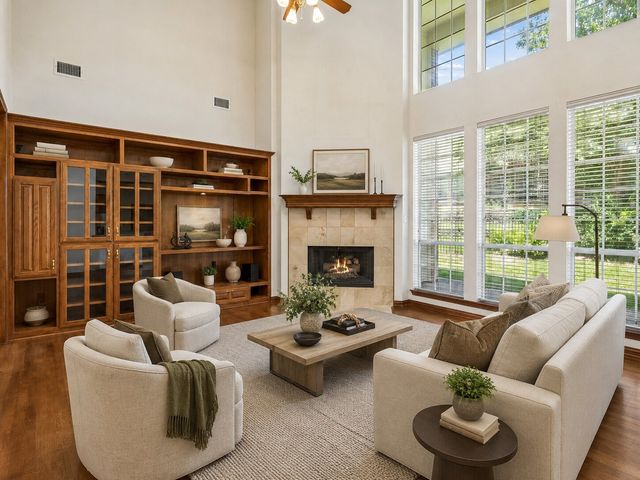 1119 Creekwood Drive, Garland, TX 75044