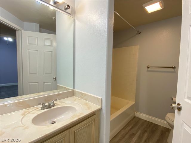 7189 South Durango Drive 207, Las Vegas, NV 89113