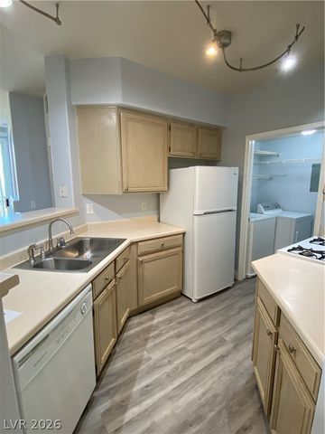 7189 South Durango Drive 207, Las Vegas, NV 89113