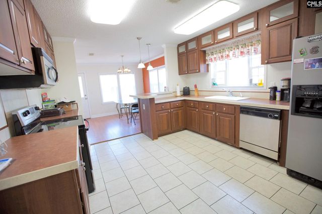 318 W Pond Court, Lexington, SC 29073