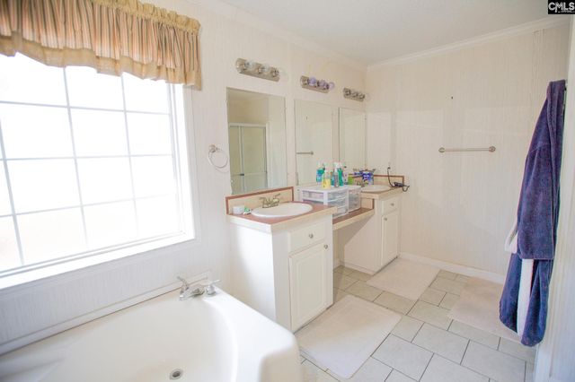 318 W Pond Court, Lexington, SC 29073