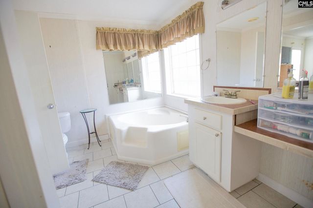 318 W Pond Court, Lexington, SC 29073