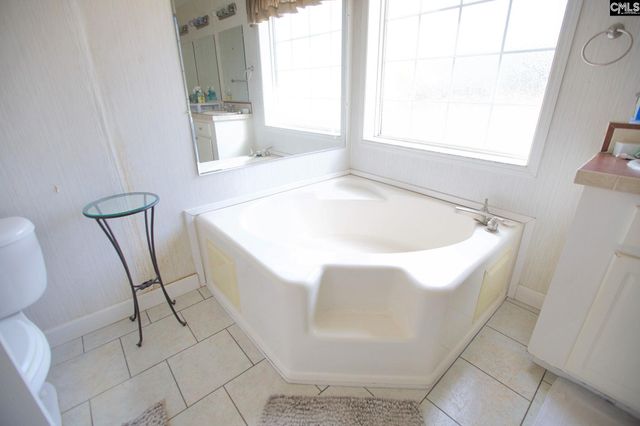 318 W Pond Court, Lexington, SC 29073