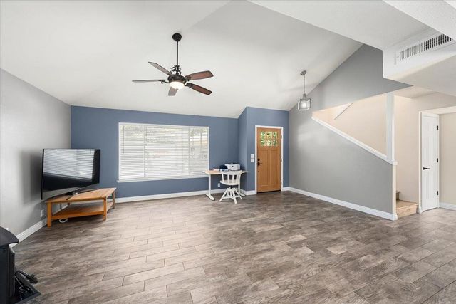 918 Woodpecker Ct, Placerville, CA 95667