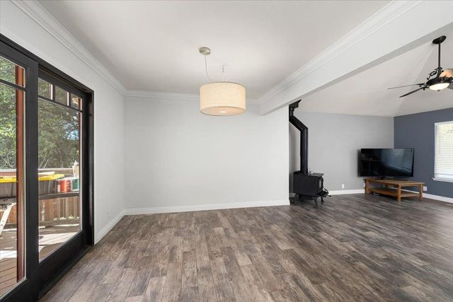 918 Woodpecker Ct, Placerville, CA 95667