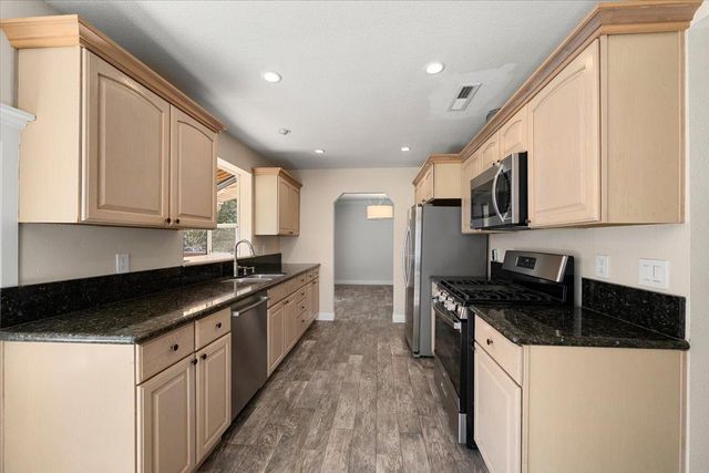 918 Woodpecker Ct, Placerville, CA 95667