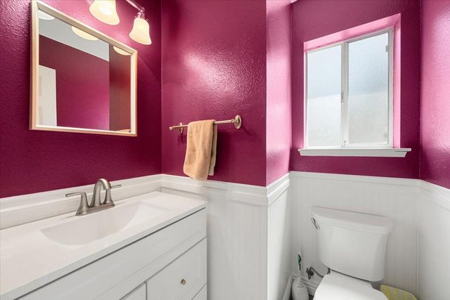 918 Woodpecker Ct, Placerville, CA 95667