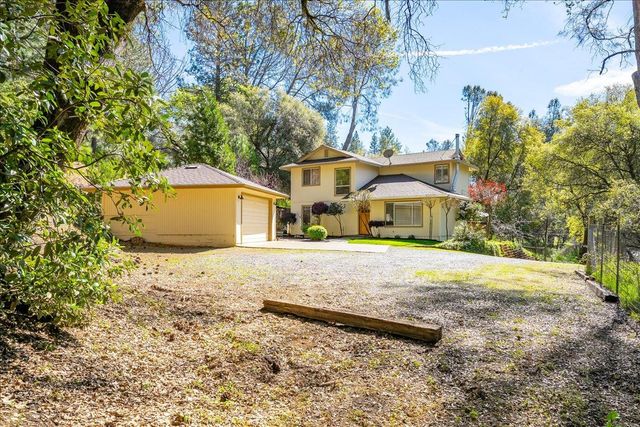 918 Woodpecker Ct, Placerville, CA 95667