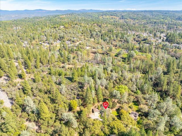 918 Woodpecker Ct, Placerville, CA 95667